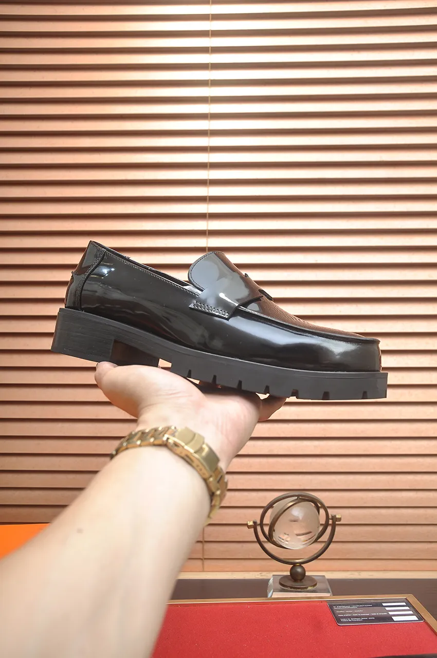 Factory price 500💶[HERMES] (cowhide lining)🍀Italian top luxury🍀He does not pursue novel styles and gorgeous colors, but attracts the favor of successful men with his flawless, elegant and classic style. Formal leather shoes This very comfortable, simple and stable style allows you to easily match any style! The pattern is absolutely 1:1 refined from the original case, and we strive for excellence in materials, imported cowhide + cowhide lining💪💪💪extraordinary texture👍! Code number: 38-45 (45 customized)